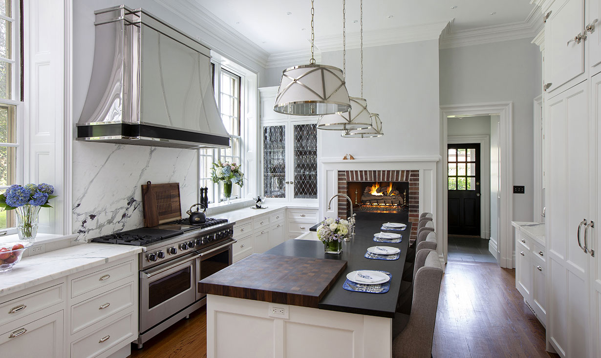 NEW KITCHEN, OLD HOUSE: The 19th century house in Kingston known as Heathcote Farm, or the Withington Estate, boasts a fully equipped family kitchen, a collaboration of Lasley Brahaney Architecture + Construction and Christopher Peacock that pays tribute to the building’s architectural roots.