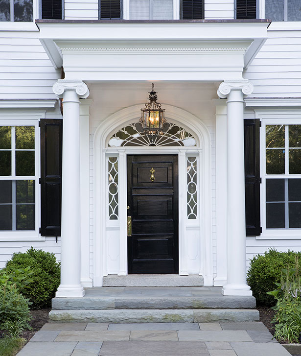 Stately Colonial Home & Carriage House 3